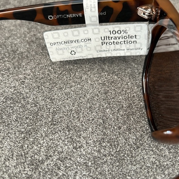 Optic Nerve Gracie Sunglasses in Shiny Tortoise NWT - Picture 7 of 9